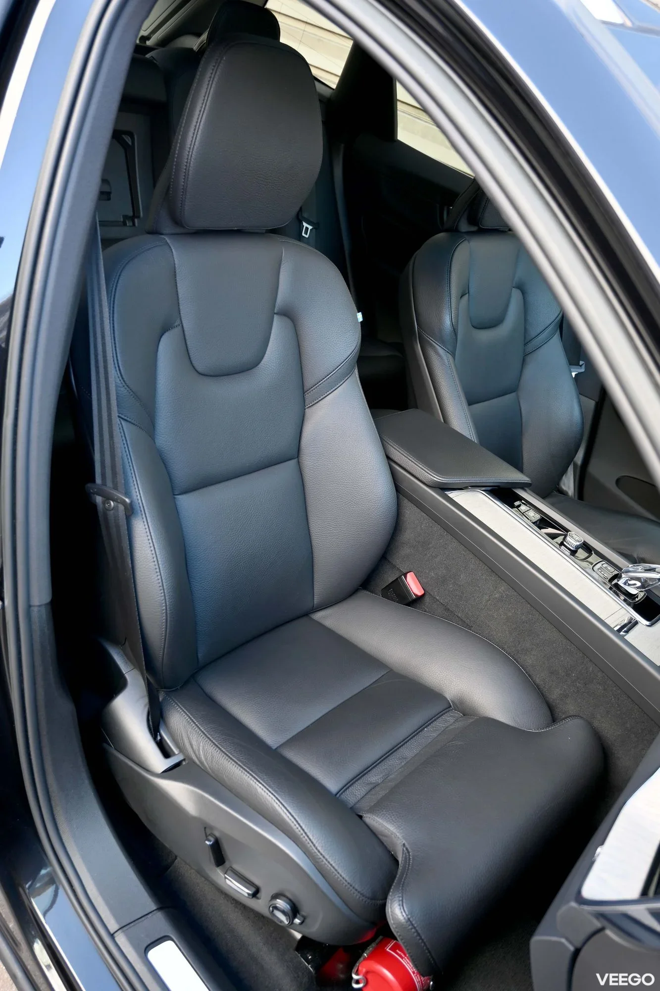 Volvo XC60 AWD ULTIMATE BRIGHT INTELLI SAFE MY22 2 293kW