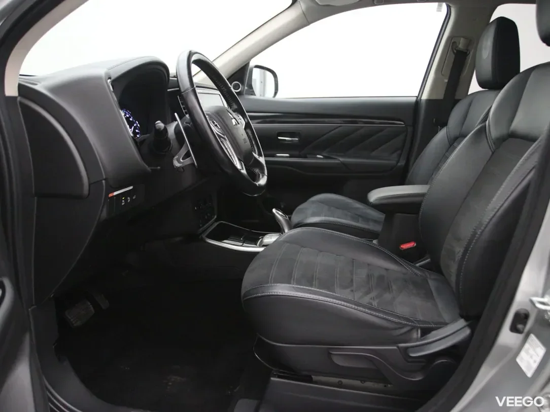 Mitsubishi Outlander 2.4 99kW