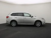 Mitsubishi Outlander 2.4 99kW thumbnail