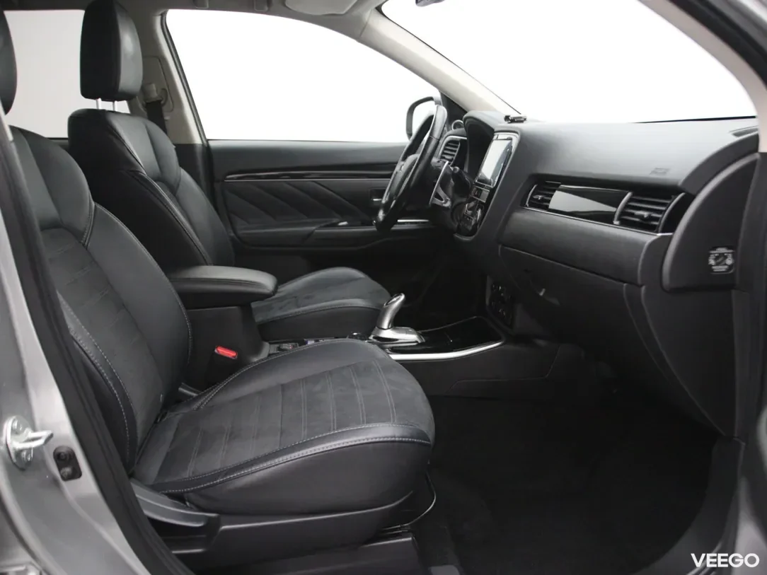 Mitsubishi Outlander 2.4 99kW