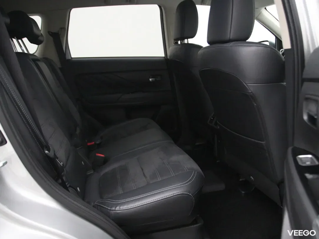 Mitsubishi Outlander 2.4 99kW