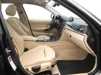 BMW 320 2 120kW thumbnail