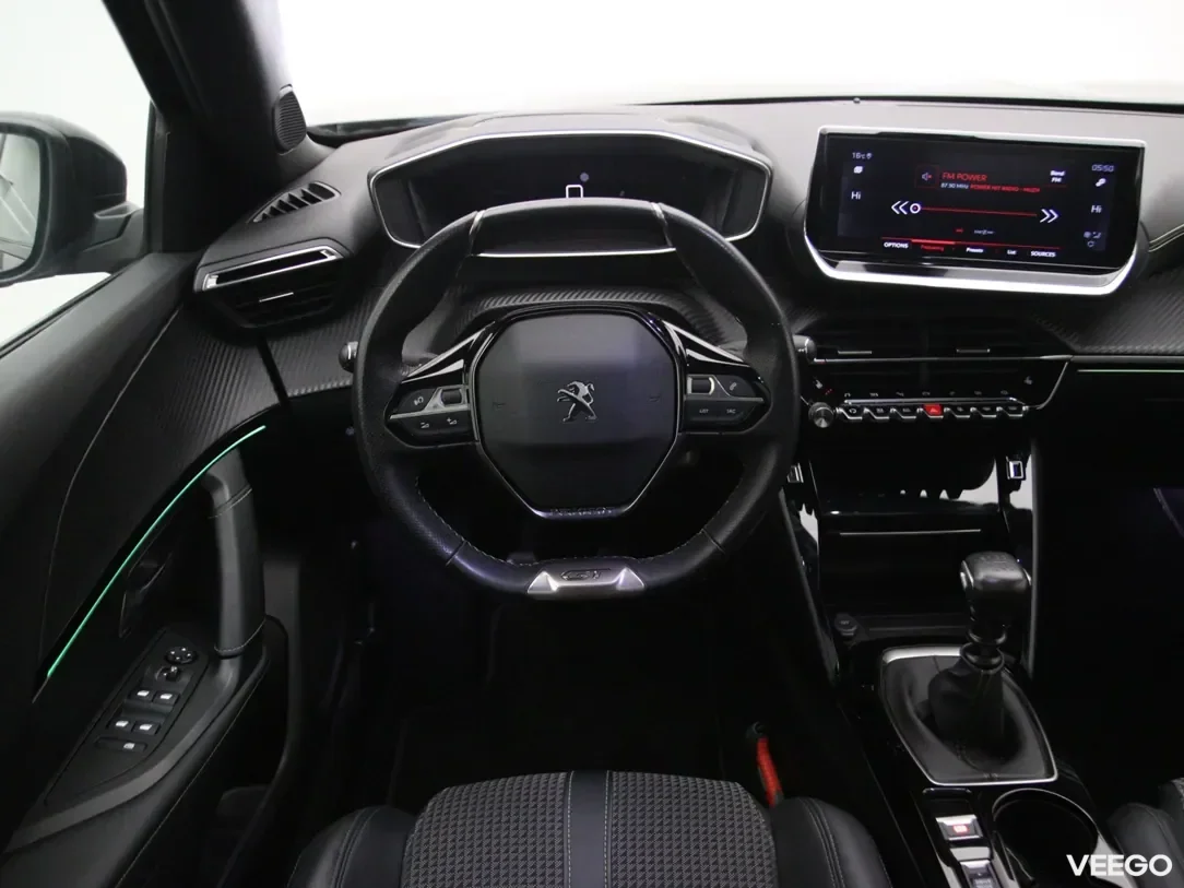 Peugeot 2008 1.2 96kW