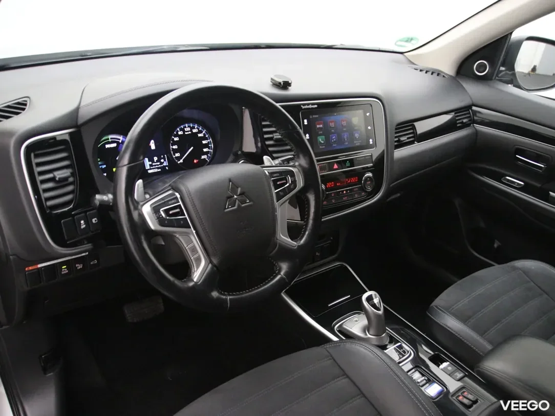 Mitsubishi Outlander 2.4 99kW