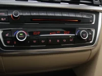 BMW 320 2 120kW thumbnail