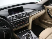 BMW 320 2 120kW thumbnail