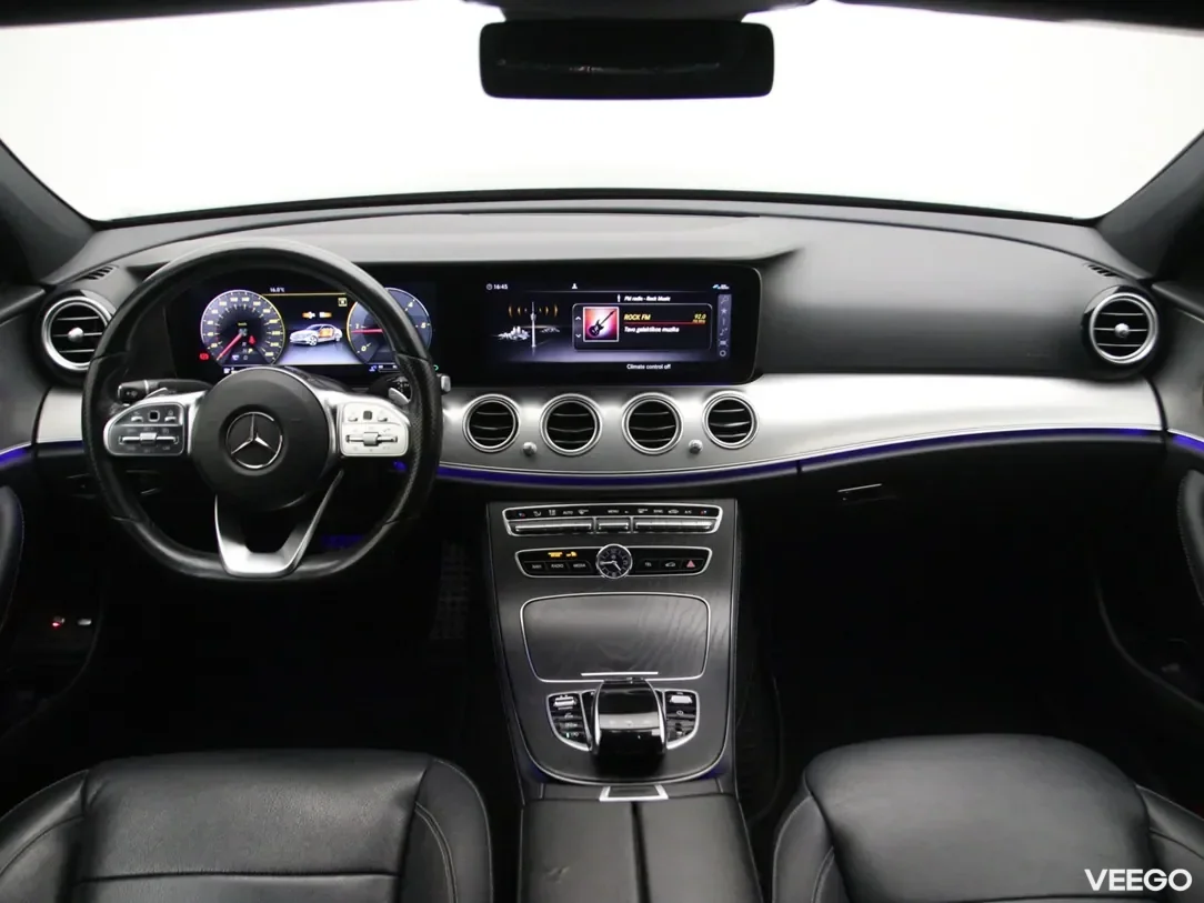 Mercedes-Benz E220 2 143kW