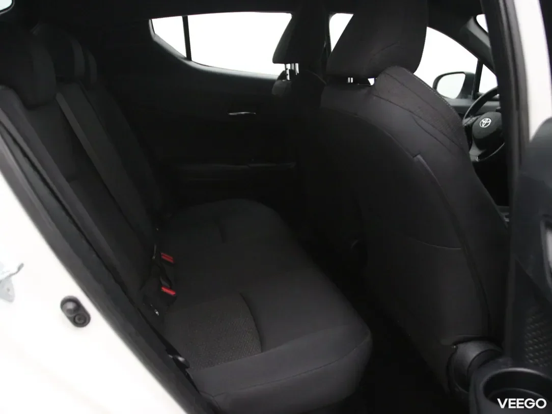 Toyota C-HR 1.8 90kW