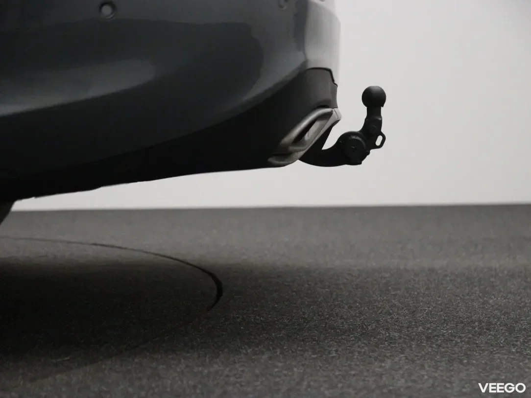 Mercedes-Benz E220 2 143kW