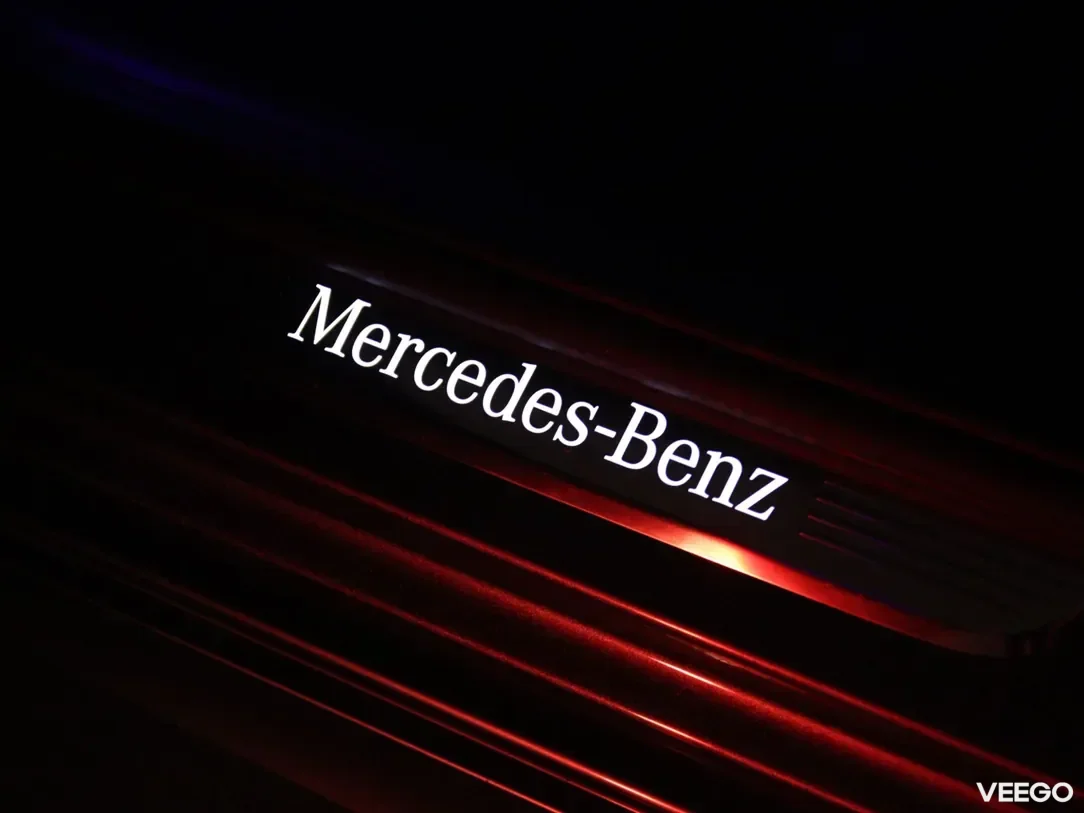 Mercedes-Benz E220 2 143kW