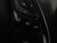 Toyota C-HR 1.8 90kW thumbnail