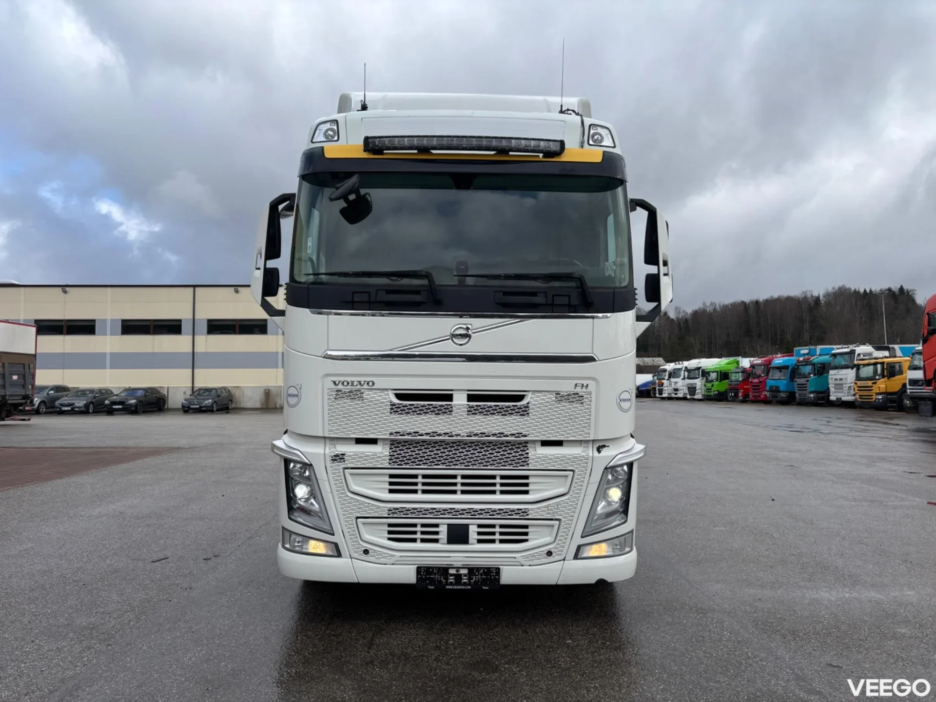 Volvo FH 6X2*4 EURO6 + CHASSIS 7500MM 405kW