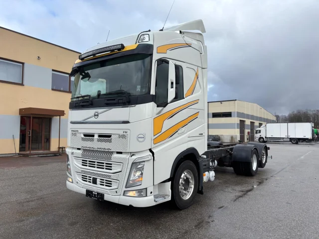 Image of Volvo FH 6X2*4 EURO6 + CHASSIS 7500MM 405kW