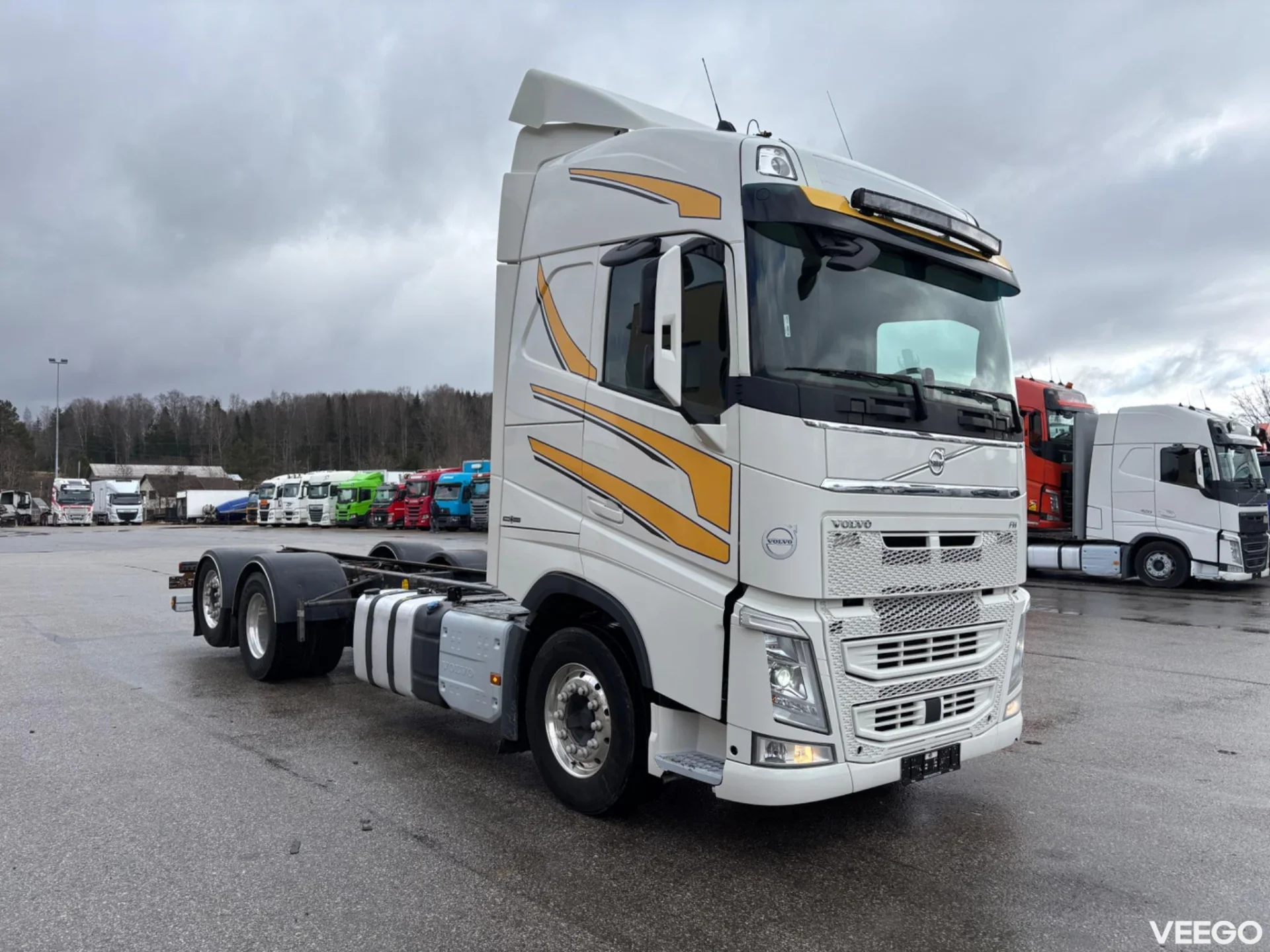Volvo FH 6X2*4 EURO6 + CHASSIS 7500MM 405kW