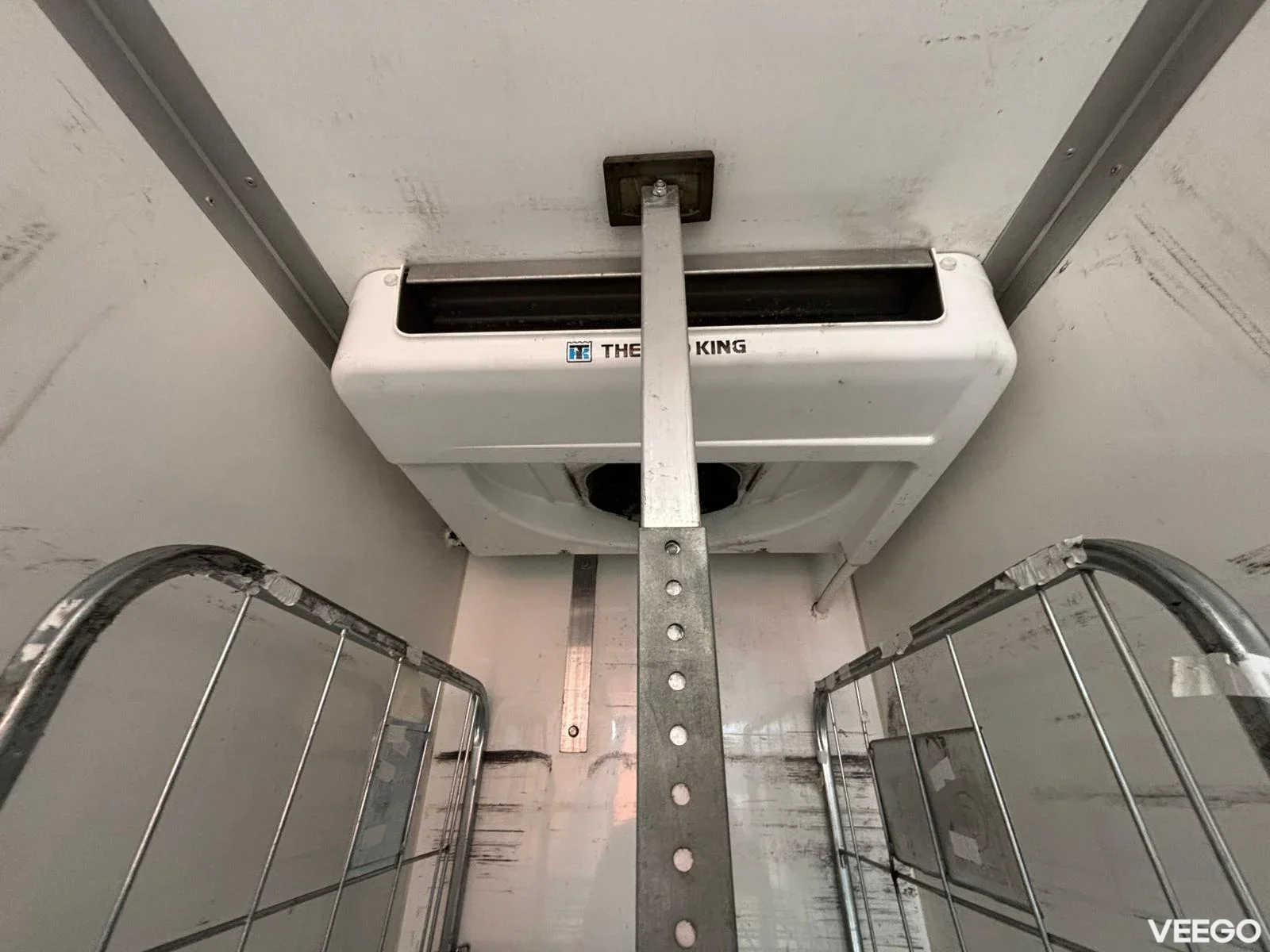 Mitsubishi Fuso Canter THERMOKING V-500 Max / BOX L=4359 mm 175kW