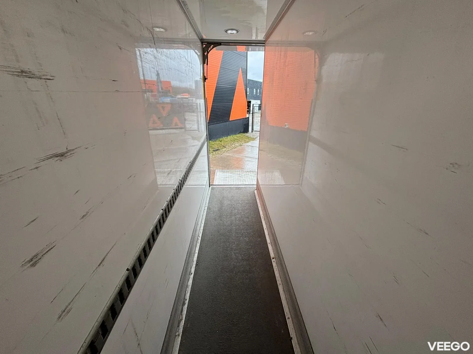 Mitsubishi Fuso Canter THERMOKING V-500 Max / BOX L=4359 mm 175kW