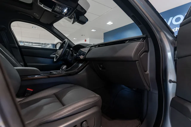 Image of Land Rover Range Rover Velar Dynamic SE D200 150kW