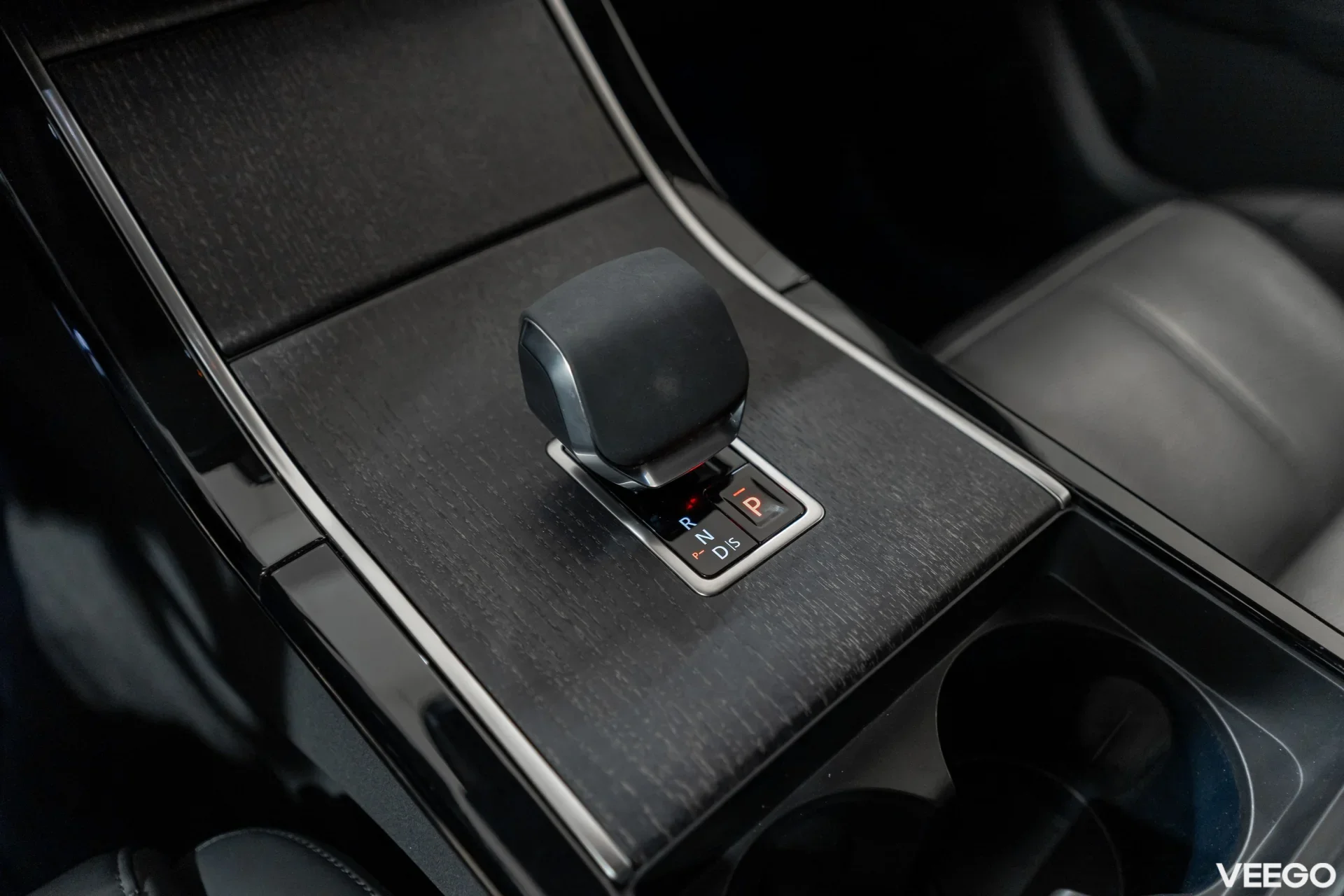 Land Rover Range Rover Velar D300 R Dynamic HSE 3 221kW