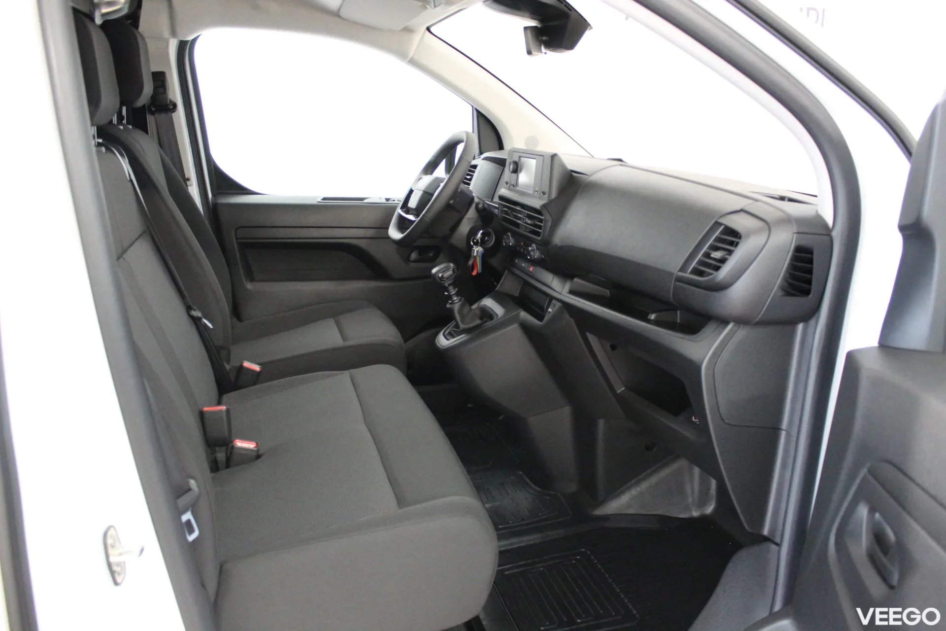 Toyota Proace Professional Long Singl doors -4D 2 106kW