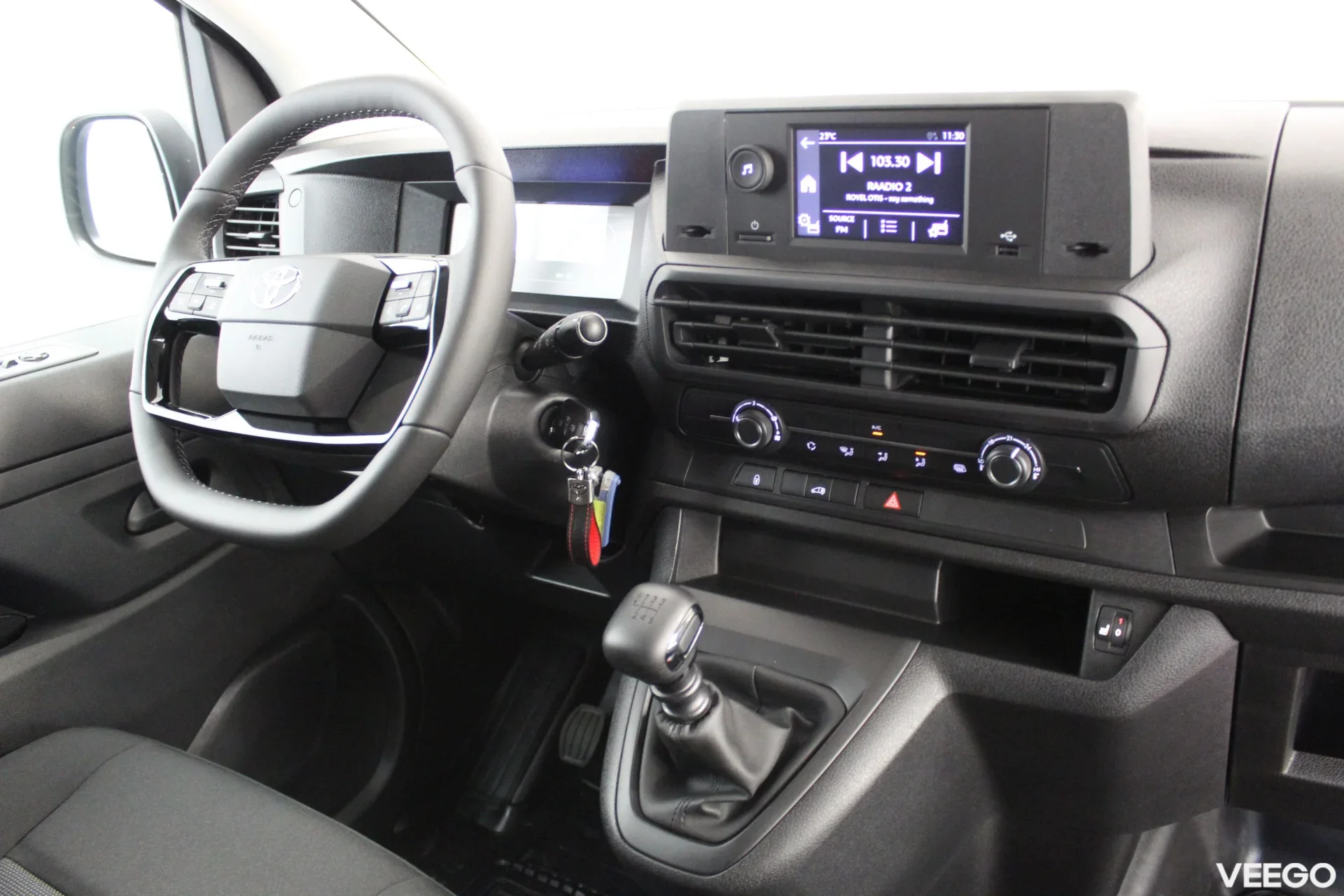 Toyota Proace Professional Long Singl doors -4D 2 106kW