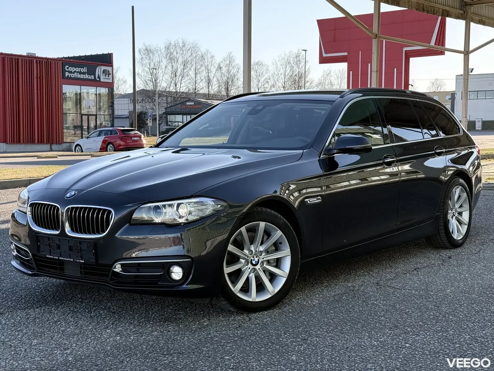 BMW 530 D Touring Luxury Sportpakett 3 190kW