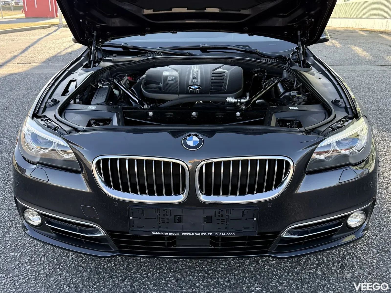 BMW 530 D Touring Luxury Sportpakett 3 190kW