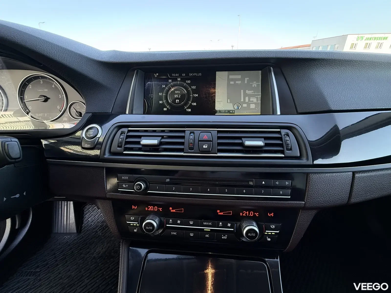 BMW 530 D Touring Luxury Sportpakett 3 190kW