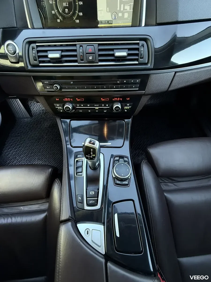 BMW 530 D Touring Luxury Sportpakett 3 190kW