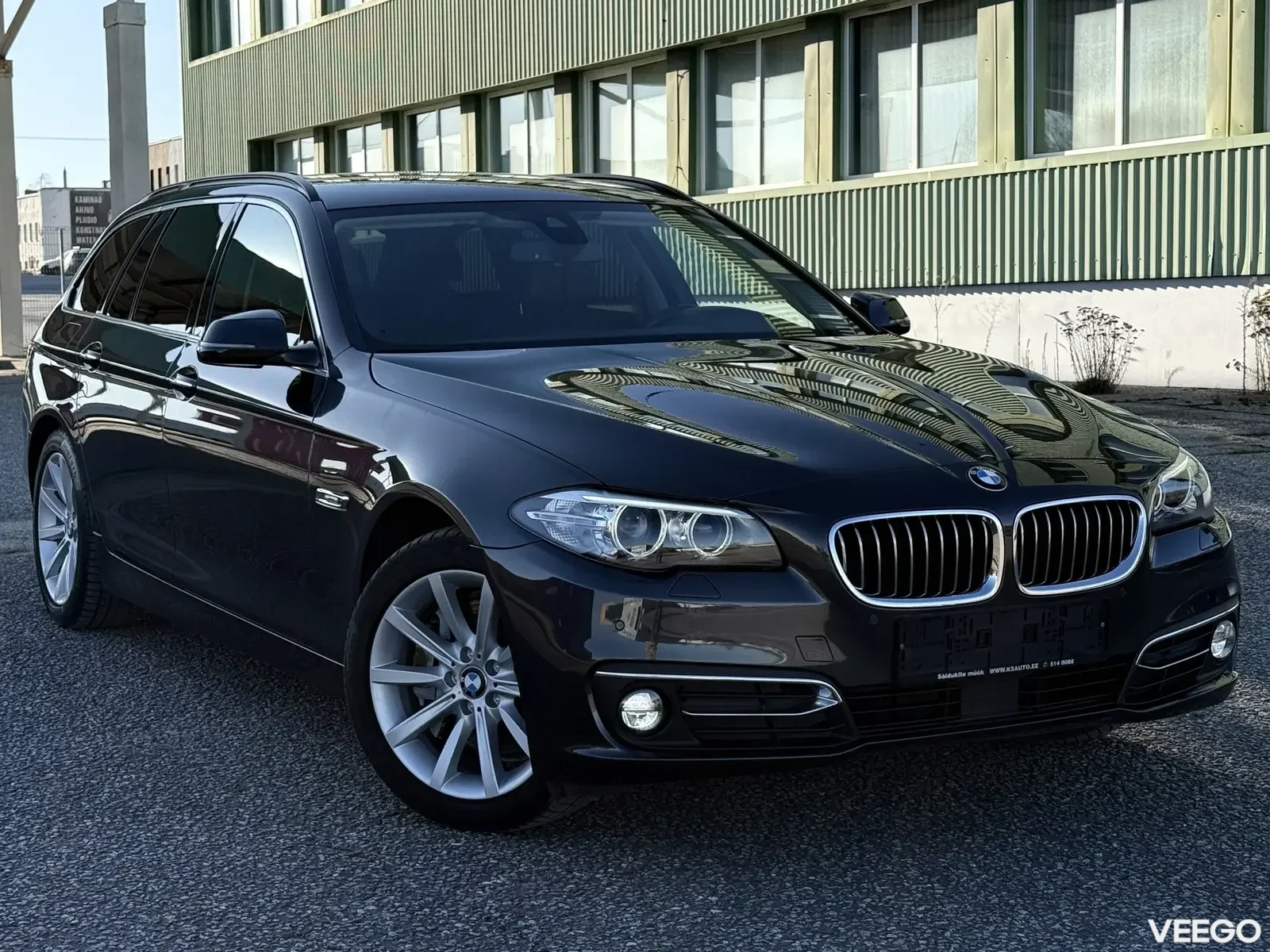 BMW 530 D Touring Luxury Sportpakett 3 190kW