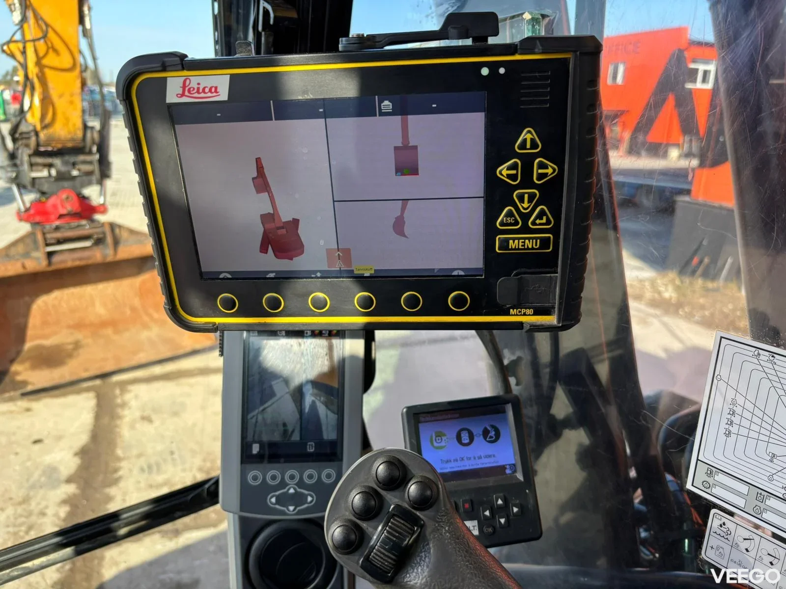 Caterpillar 320 2 BUCKETS / 3D / TILTROTATOR / AC / CENTRAL LUBRICATION 122kW