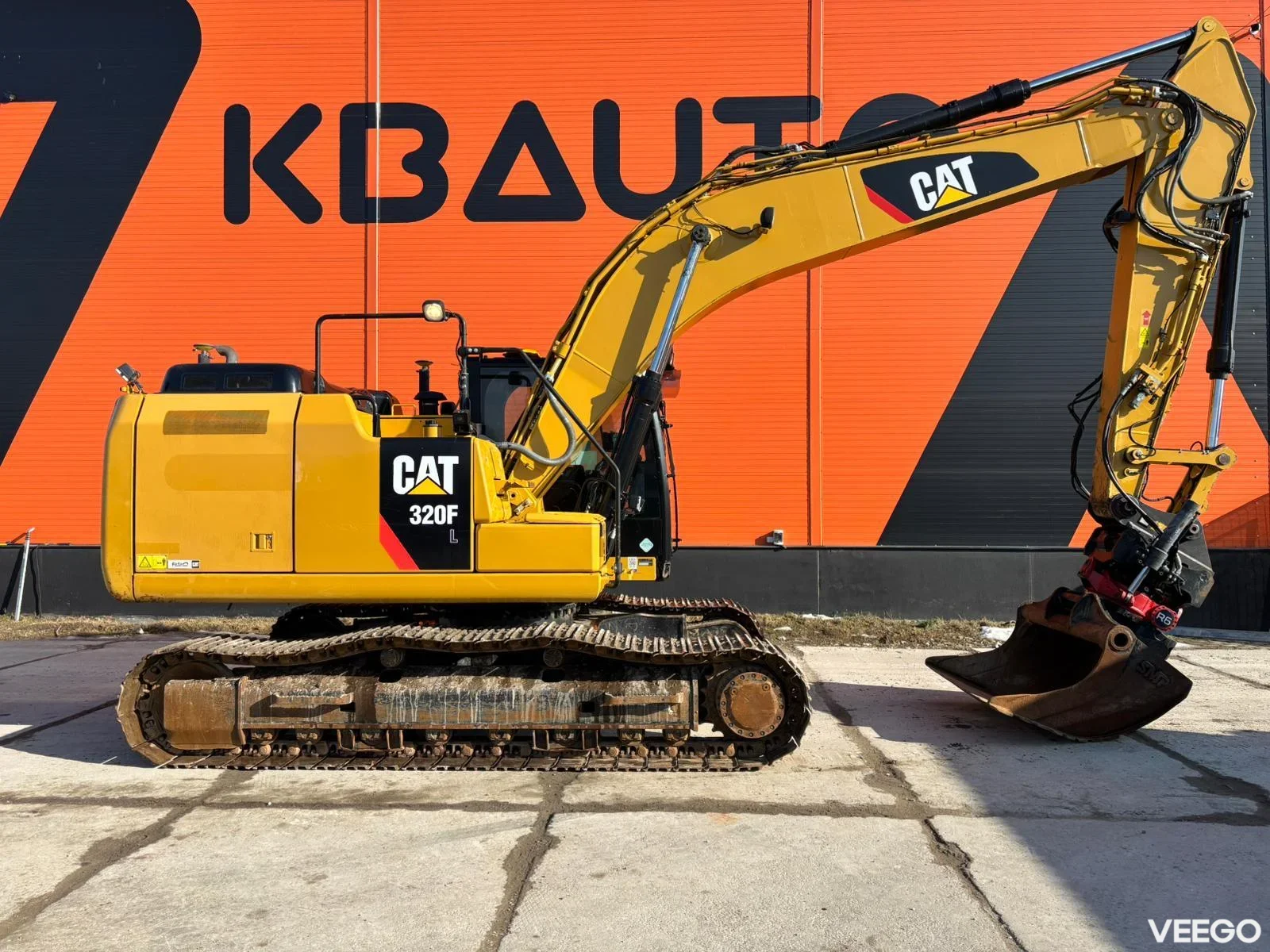 Caterpillar 320 2 BUCKETS / 3D / TILTROTATOR / AC / CENTRAL LUBRICATION 122kW