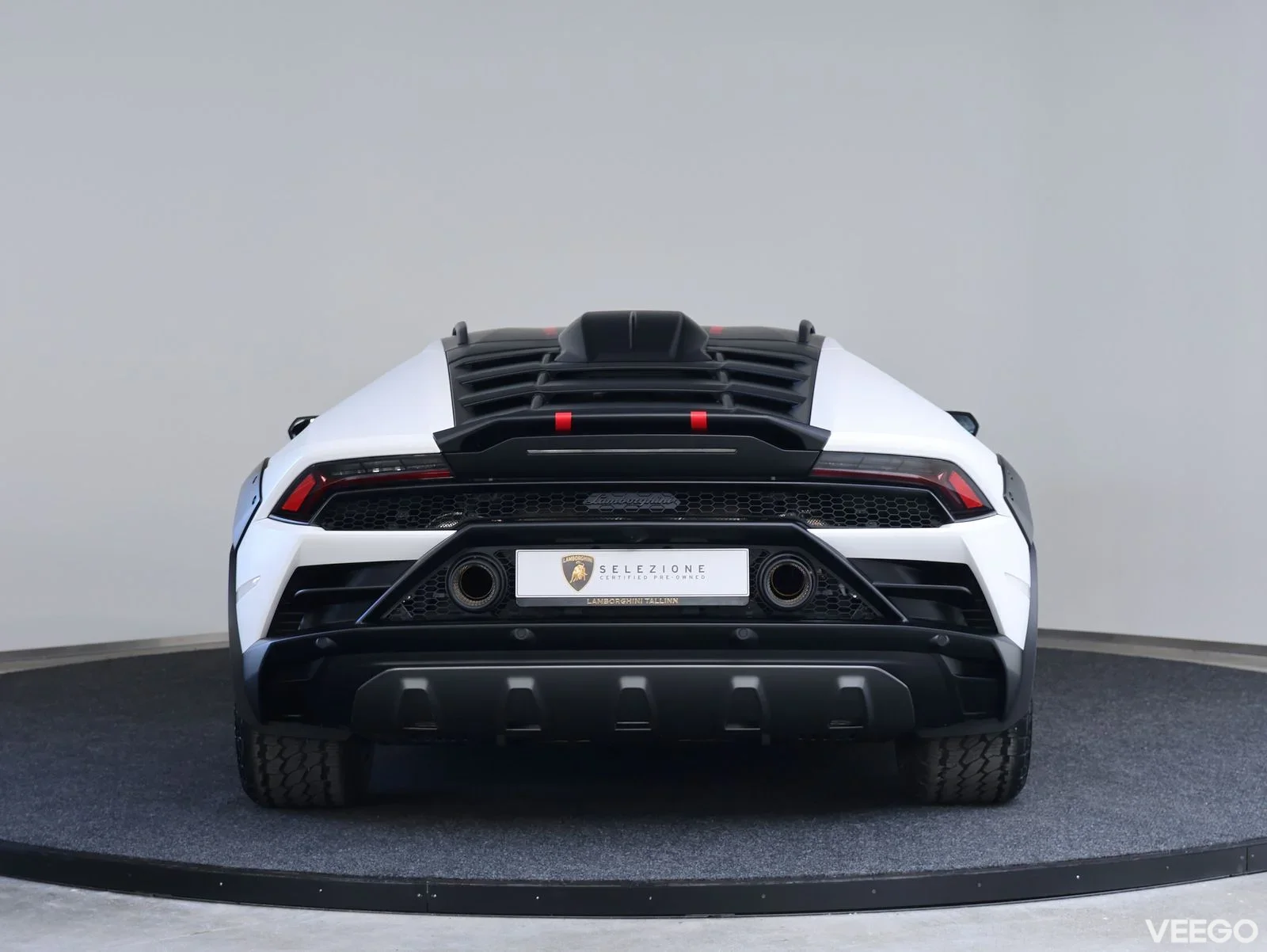 Lamborghini Huracan Sterrato 5.2 449kW