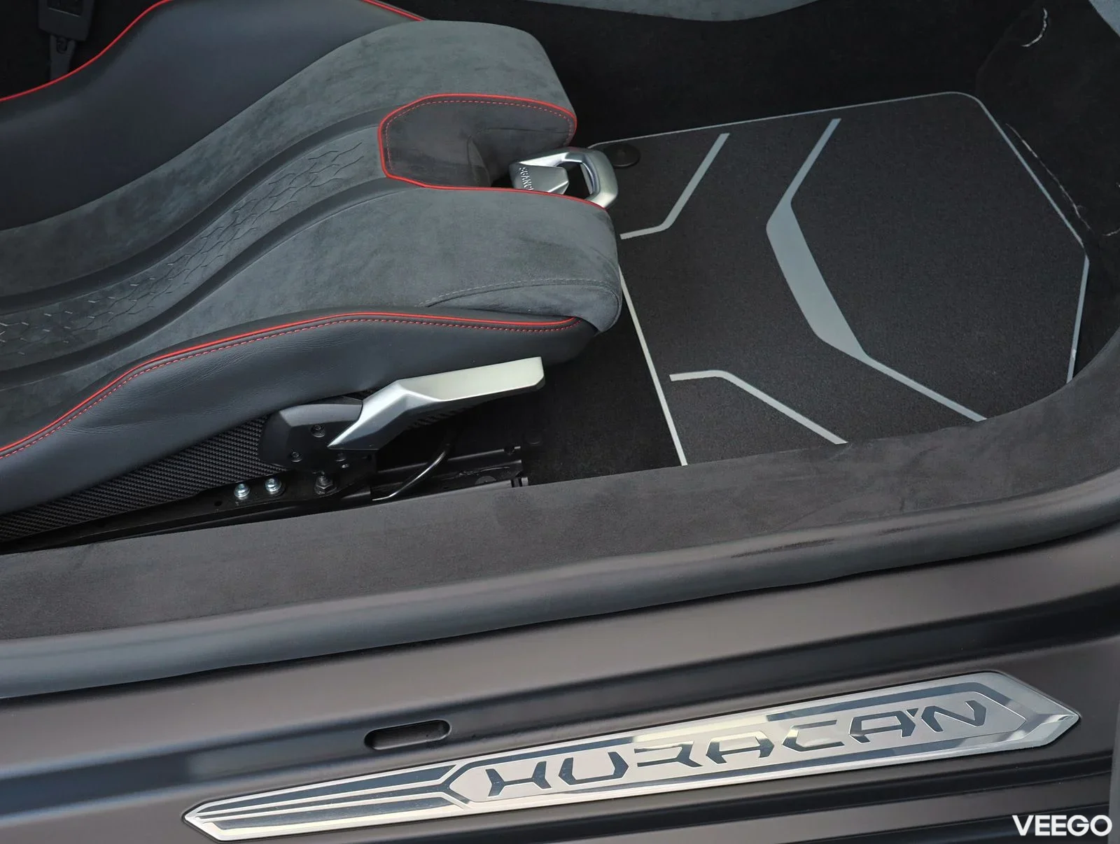 Lamborghini Huracan Sterrato 5.2 449kW