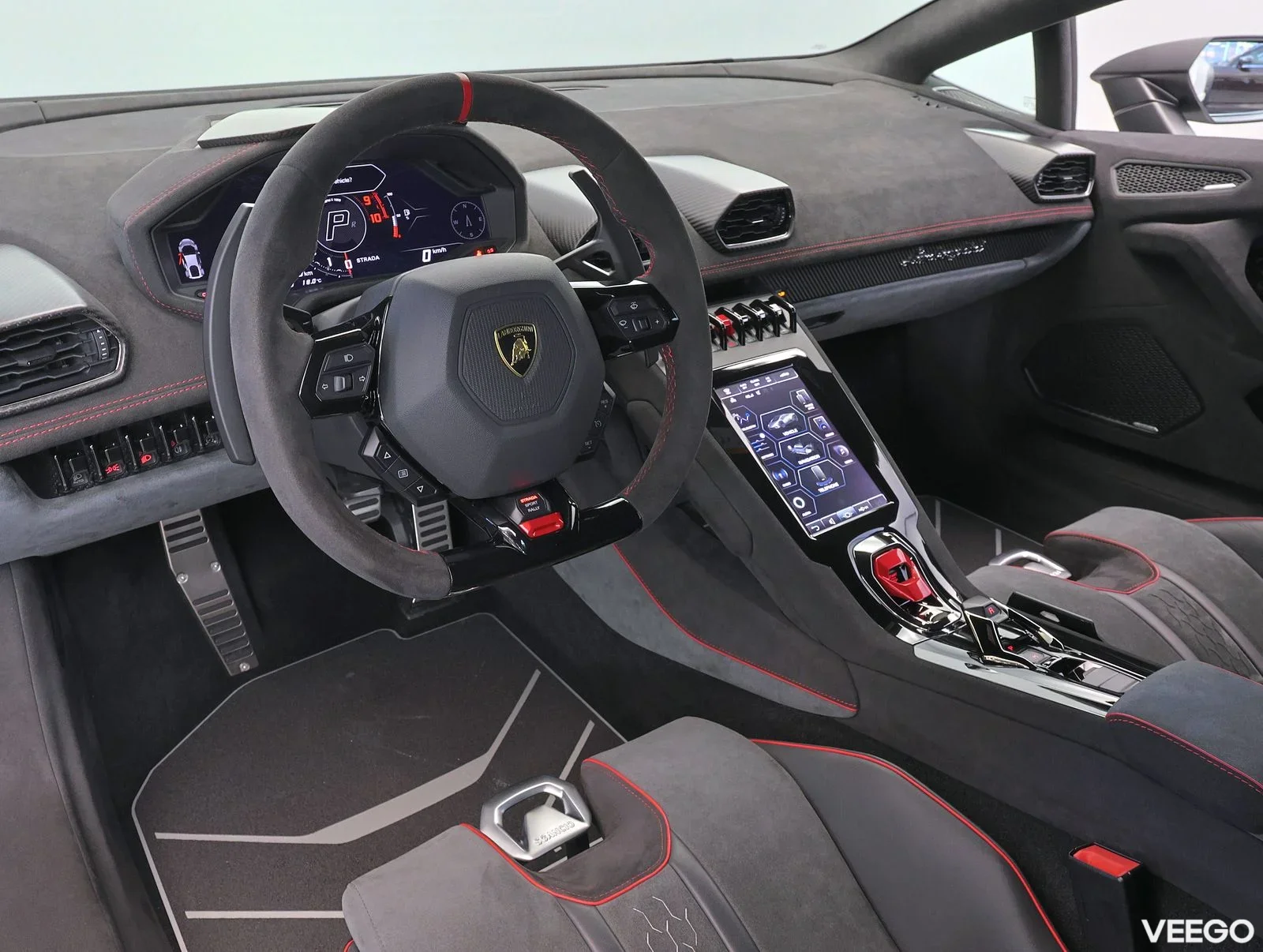 Lamborghini Huracan Sterrato 5.2 449kW