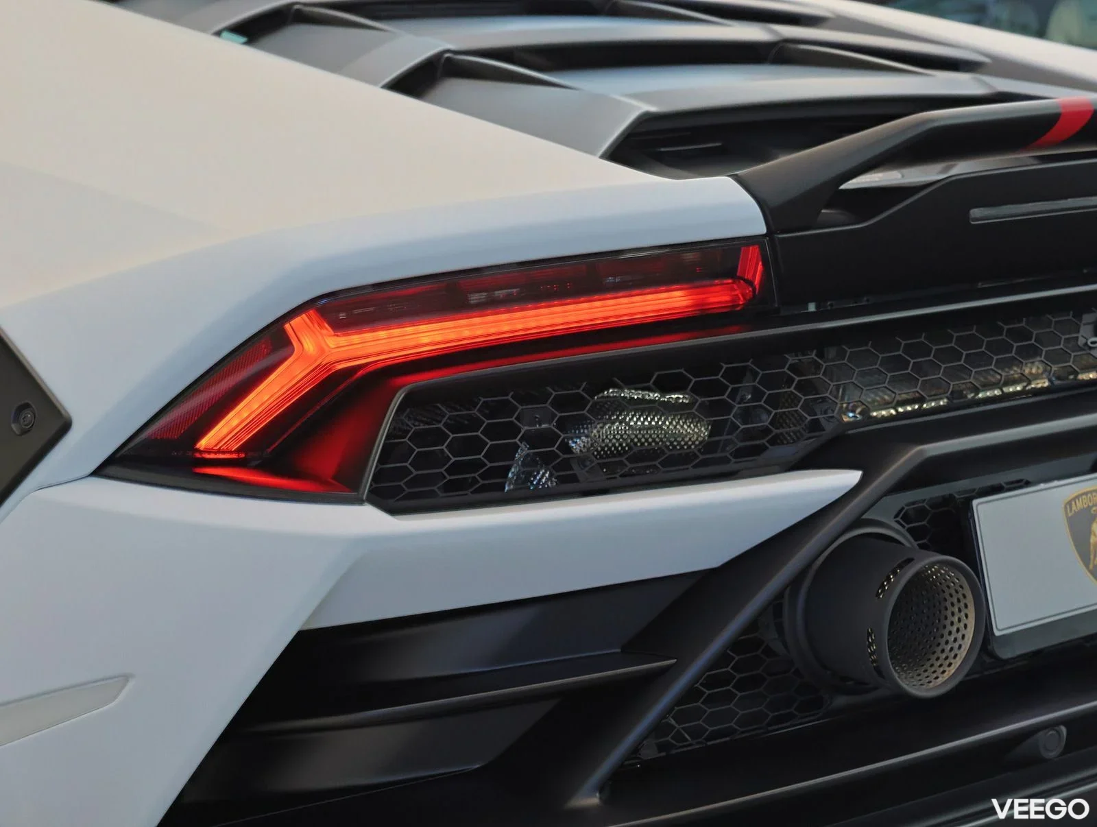 Lamborghini Huracan Sterrato 5.2 449kW