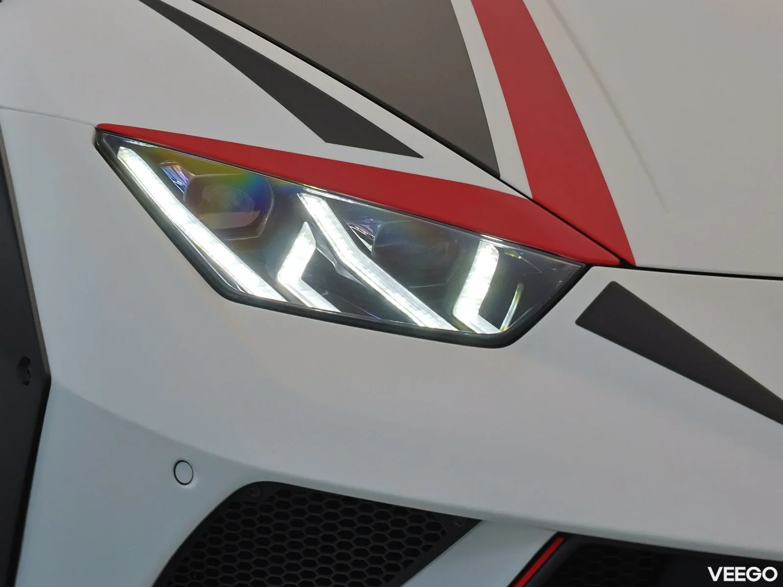 Lamborghini Huracan Sterrato 5.2 449kW