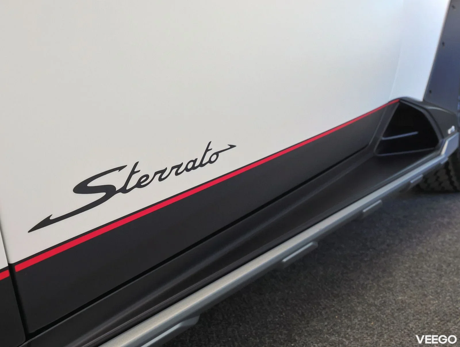 Lamborghini Huracan Sterrato 5.2 449kW