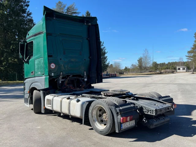 Image of Mercedes-Benz Actros 265kW