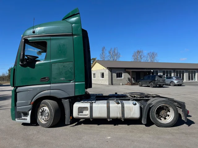 Image of Mercedes-Benz Actros 265kW