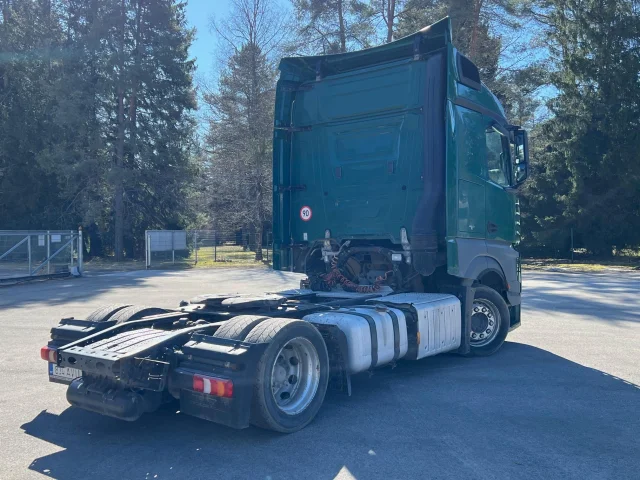 Image of Mercedes-Benz Actros 265kW