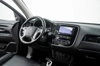 Mitsubishi Outlander Instyle Navi PHEV 4WD 2.0 149kW thumbnail
