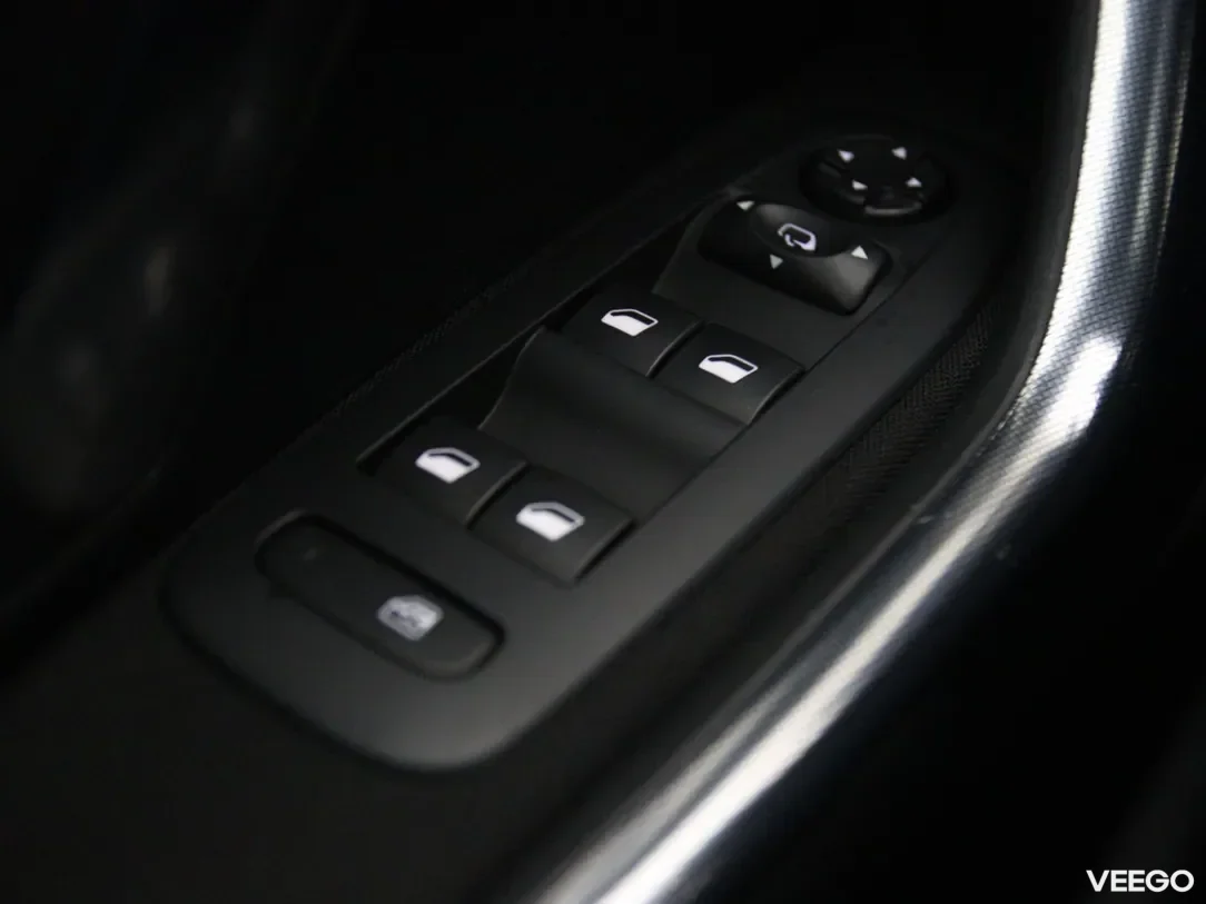 Peugeot 2008 1.2 81kW