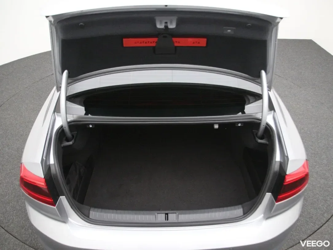 Volkswagen Passat 1.6 88kW