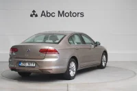 Volkswagen Passat Comfortline 1.8 132kW thumbnail
