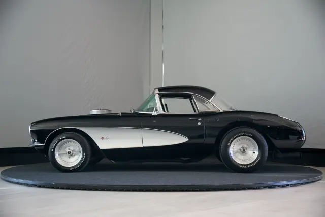 Image of Chevrolet Corvette C1 7.4 V8 1957 kW