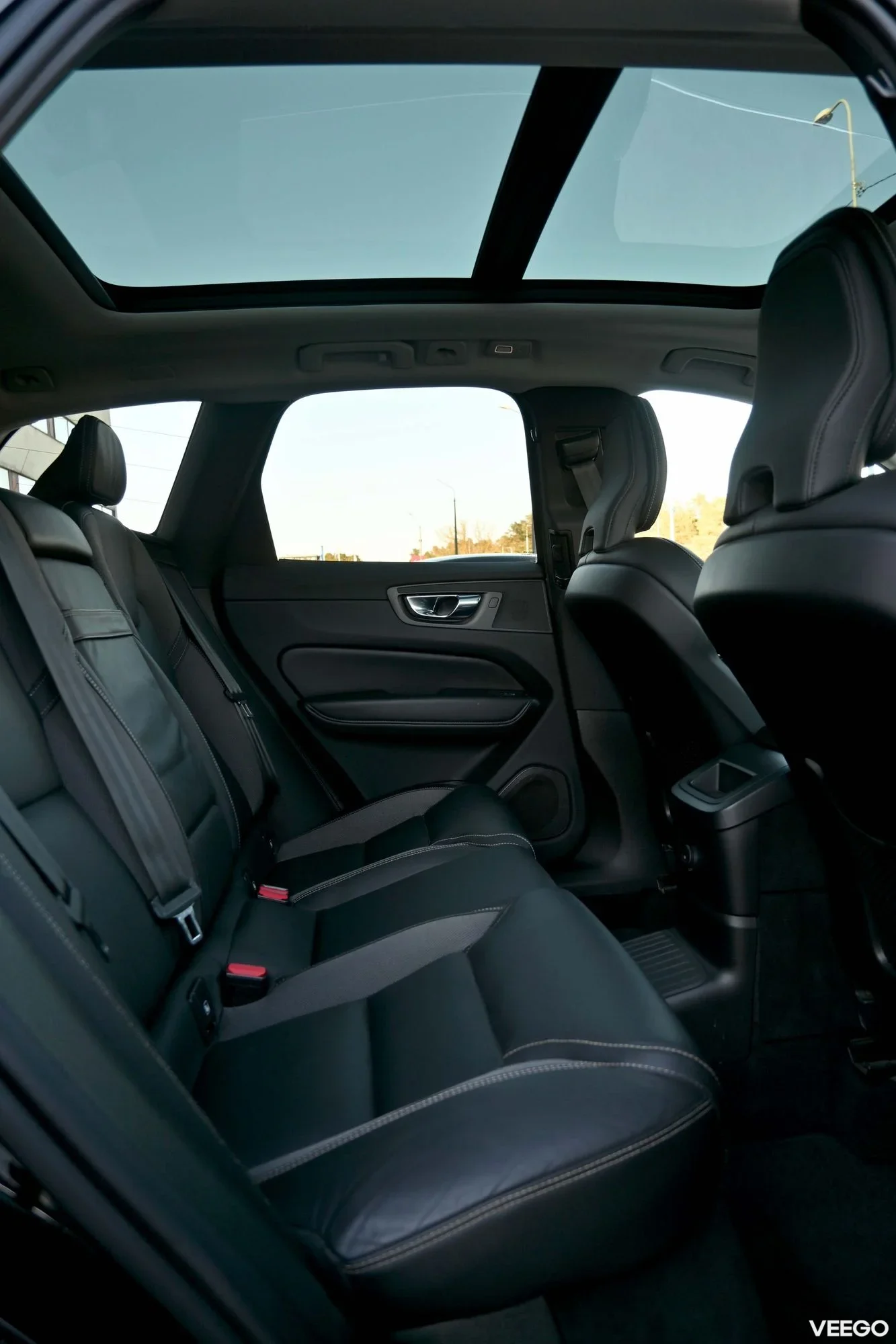 Volvo XC60 AWD INTELLI SAFE MY22 2 293kW