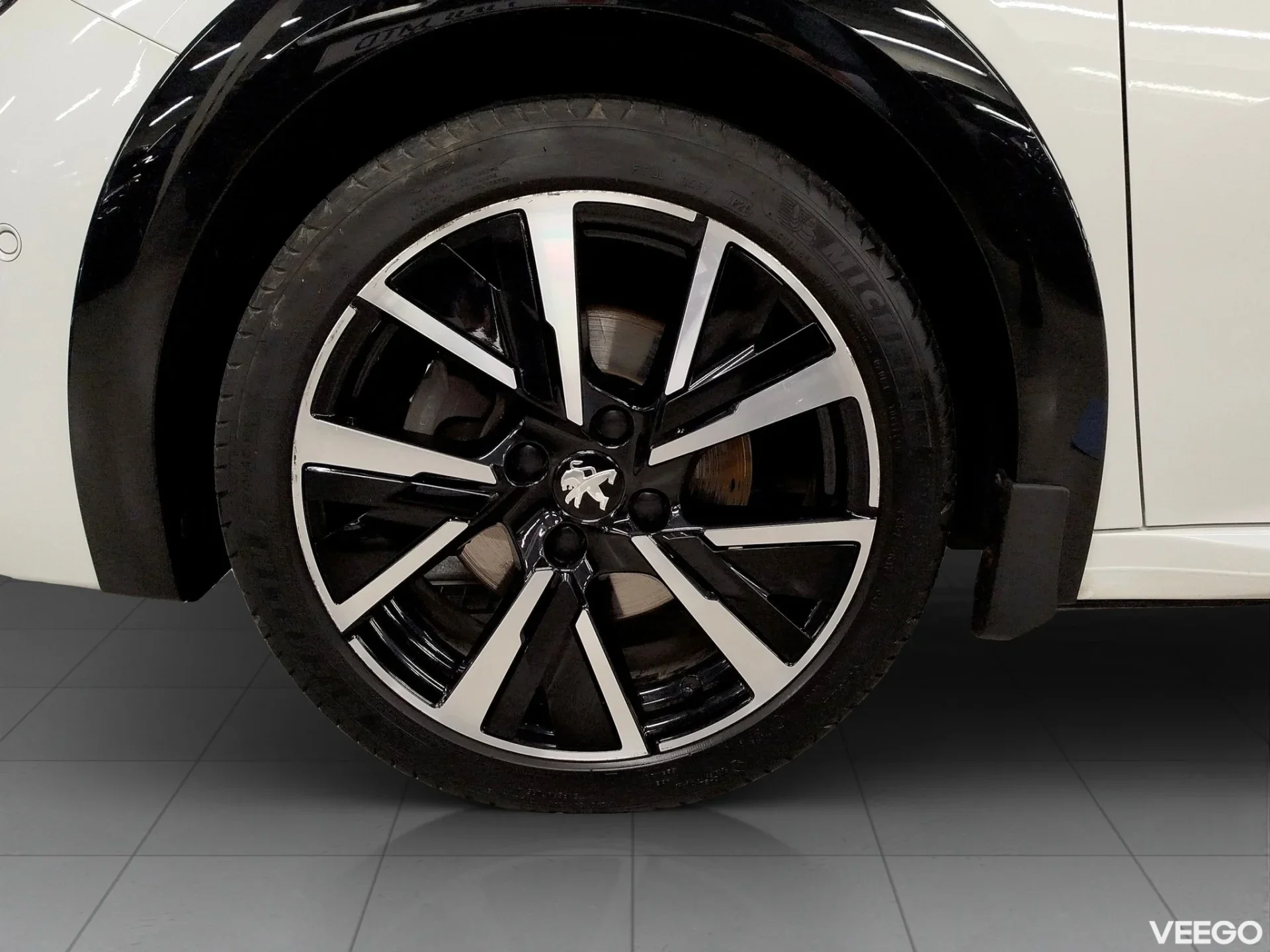 Peugeot 208 GT Pack PureTech 100 AT8 74kW