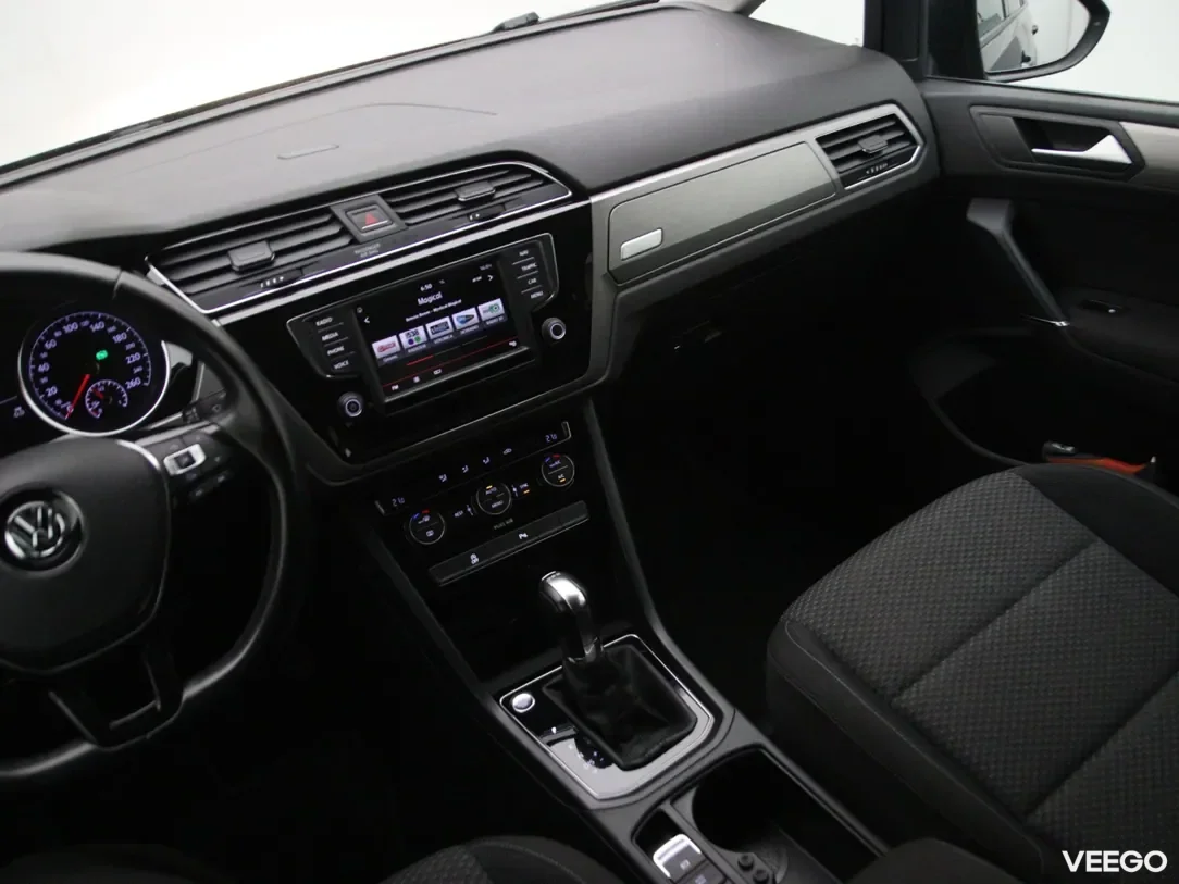 Volkswagen Touran 1.4 110kW