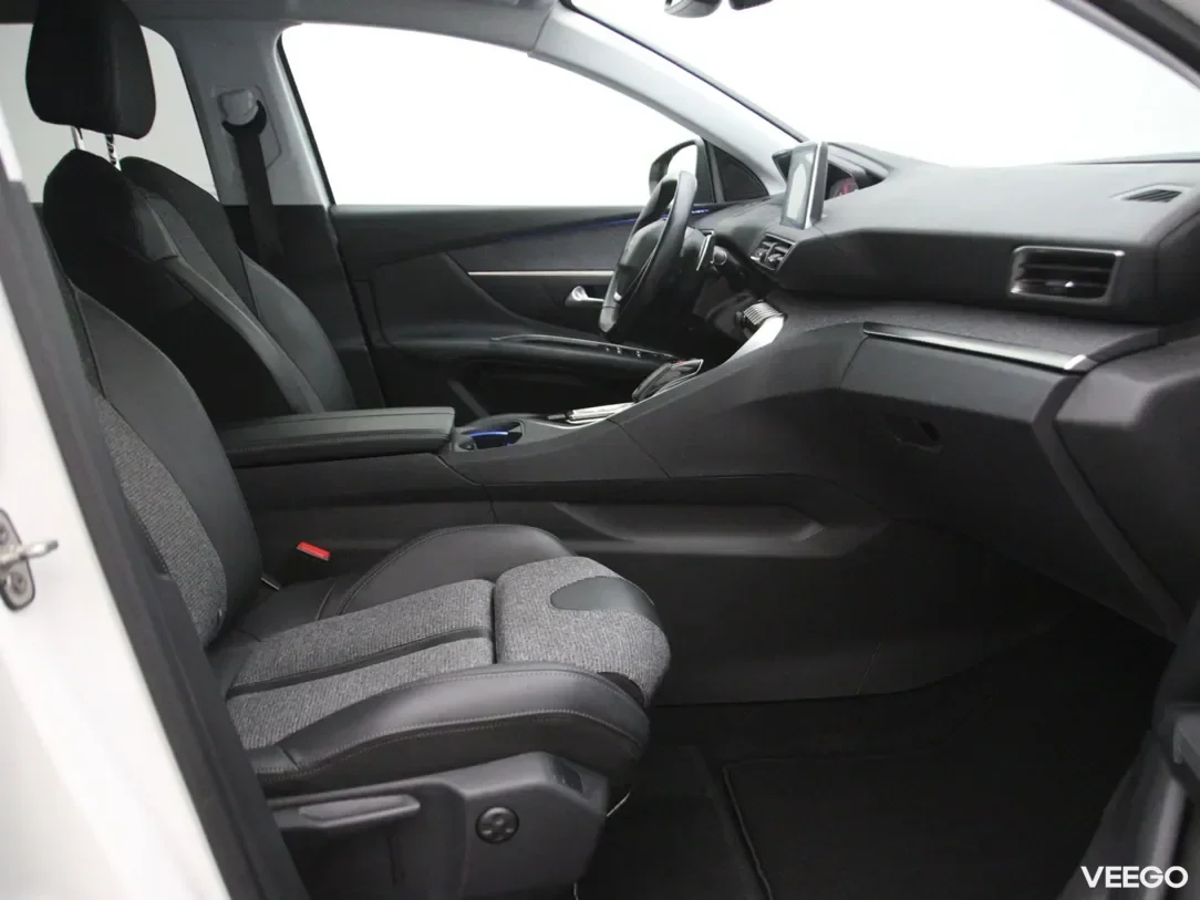 Peugeot 3008 1.2 96kW