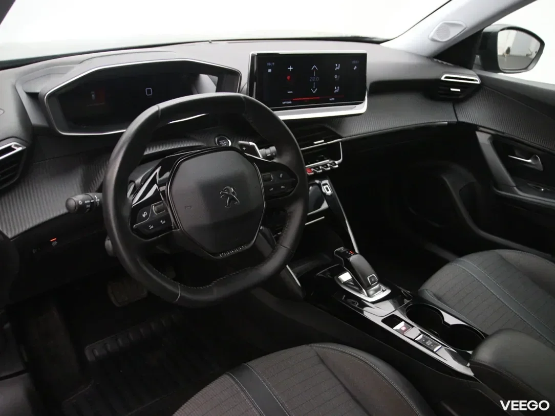 Peugeot 2008 1.2 96kW